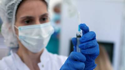 В Оренбургской области прививку от COVID-19 сделали более 575 тысяч человек