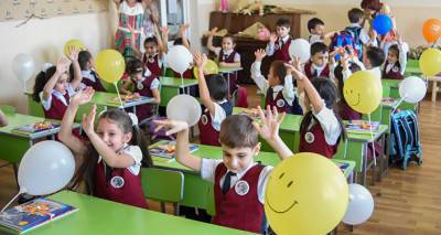 Ожидания школьников, заботы родителей, сомнения учителей: каким будет 1 сентября в Армении