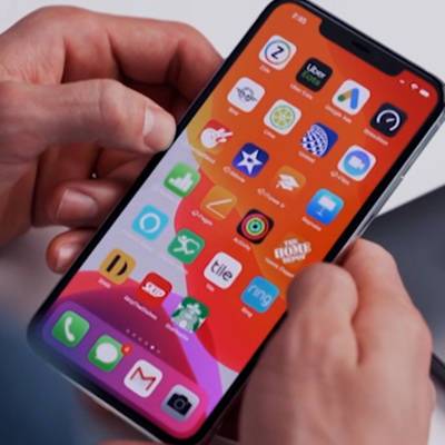 Верховный суд России отклонил иск с требованием запретить продажу iPhone
