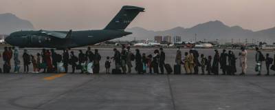 СБ ООН принял резолюцию с призывом к талибам не мешать выезду афганцев и иностранцев