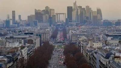 В Париже автомобилям запретили ездить со скоростью более 30 км/час