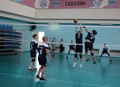 Юношеский турнир по волейболу собрал в Южно-Сахалинске 13 команд