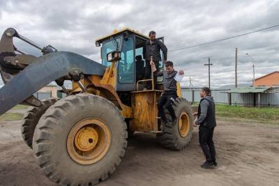 Машинистов бульдозера, экскаватора, катка и автогрейдера обучит центр «Кодаръ» в Чите