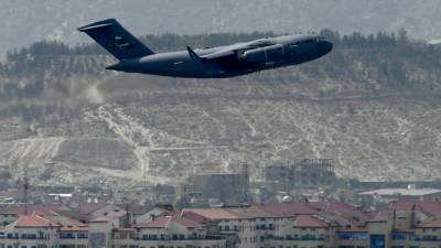 Последний военный самолет США покинул Афганистан