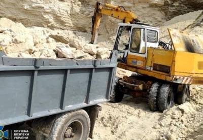 На Тернопольщине незаконно добывали песок в национальном парке