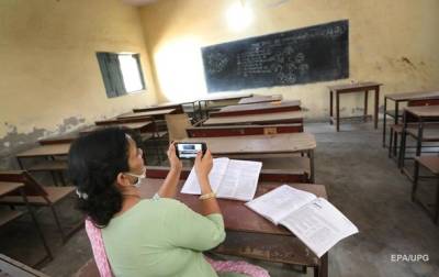 В Индии закрывают школы из-за вспышки неизвестной лихорадки - korrespondent.net - Украина - Индия - India - штат Уттар-Прадеш
