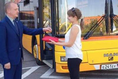 Оккупанты подарили разным городам в ОРДО два одних и тех же автобуса | Новости и события Украины и мира, о политике, здоровье, спорте и интересных людях