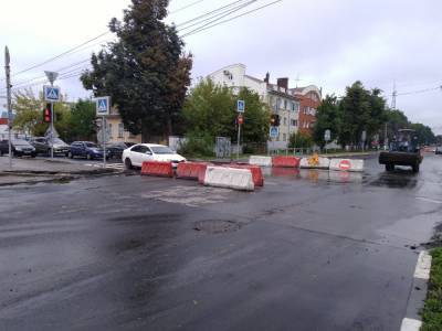 В Твери перекрыли часть улицы Дементьева