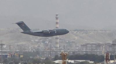 Войска США перед уходом вывели из строя военную технику в аэропорту Кабула