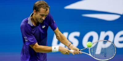Даниил Медведев попал в первую десятку самых высокооплачиваемых теннисистов в мире