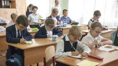 Психолог Зберовский отметил необходимость подготовки ребёнка к школьному ритму