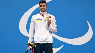 Украинский пловец Крипак с мировым рекордом выиграл "золото" Паралимпиады-2020