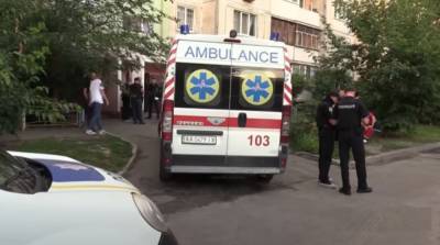 Работники сорвались с высоты вместе с кондиционером, выжили не все: видео трагедии под Одессой