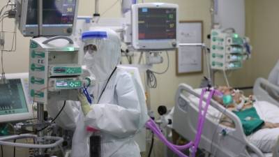Мурашко заявил, что риск смерти для COVID-пациентов растет в течение полугода