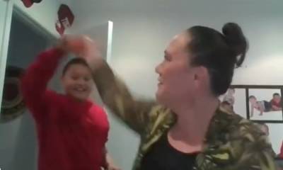 Zoom-интервью новозеландского министра прервал сын, размахивающий «фаллической морковью» (видео) - sharij.net - Новая Зеландия - Самоа