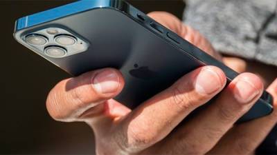 Bloomberg: iPhone 13 получит поддержку спутниковой связи, но лишь для вызова экстренных служб