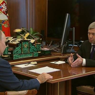 Путин призвал создавать рабочие места в Ульяновской области