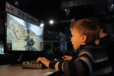 Детский омбудсмен Петербурга одобрила китайскую методику ограничений онлайн-игр для детей