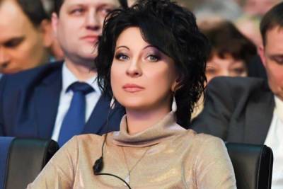 Вице-губернатор Ленобласти Анна Данилюк сыграла на ударных на фестивале в Тосно