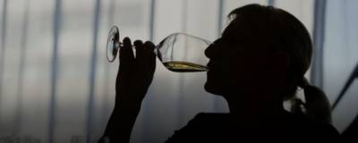 Кардиолог Грегори Маркус: Один бокал алкоголя может вызвать нарушение сердечного ритма