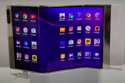 Samsung анонсировала выход трех гаджетов с гибкими дисплеями
