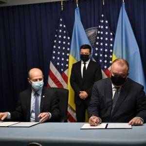 Украина подписала с США меморандум о строительстве энергоблока Хмельницкой АЭС