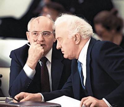 Первый губернатор Чукотки Александр Назаров рассказал, как Шеварнадзе и Горбачев хотели отдать полуостров США