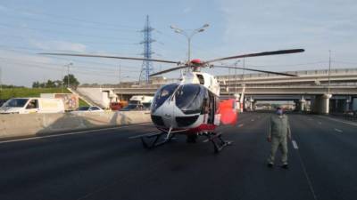 Спасатели эвакуировали на вертолете пострадавшего в ДТП на 48-м километре МКАД