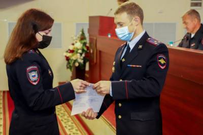 Псковские выпускники пополнили ряды сотрудников полиции