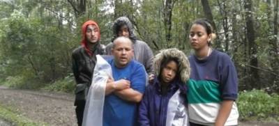Польские пограничники насильно доставили семью беженцев с Кубы к границе Белоруссии