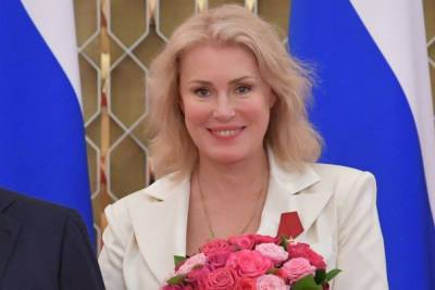 Актриса Шукшина заявила о вирусе бескультурья у россиян