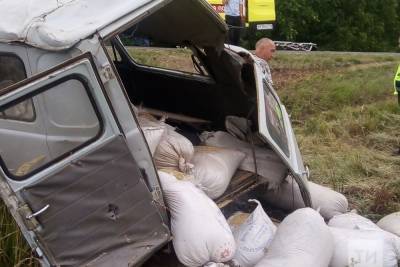 В Татарстане трое пострадали в аварии с «УАЗом»
