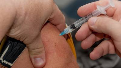 Российские врачи назвали противопоказания к вакцинации от коронавируса
