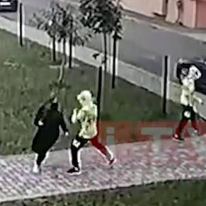 В Ровно близнецы с ножом напали на женщину