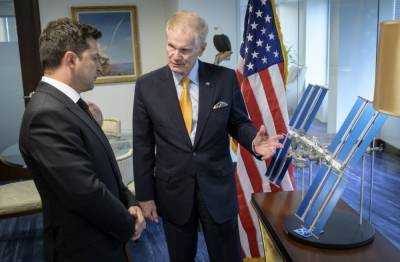 Зеленский в Вашингтоне встретился с министром энергетики США и главой NASA