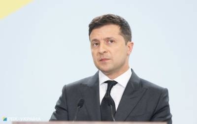 Зеленский призвал начать консультации Украина-Германия-США по газу