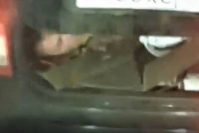 Автомобиль с человеком в багажнике заметили на дороге в Екатеринбурге