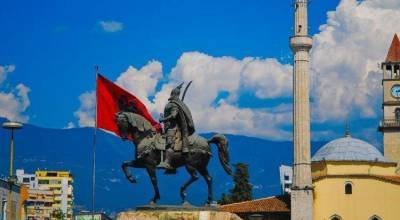 Албания ужесточает правила въезда для иностранцев