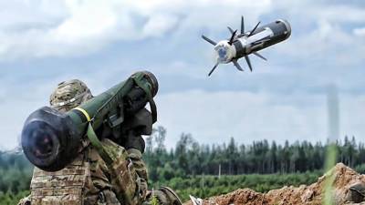 Hовый пакет военной помощи США Украине включает комплексы Javelin