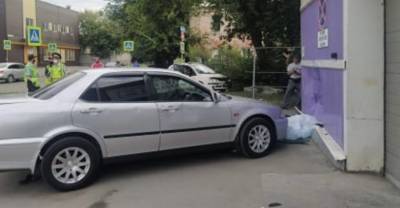 В Барнауле девушка пыталась остановить драку и задавила на авто сожителя