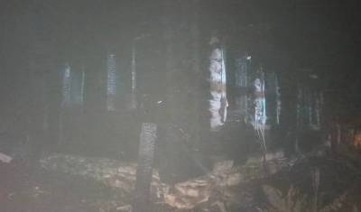 В Башкирии при пожаре в жилом доме погибли два человека