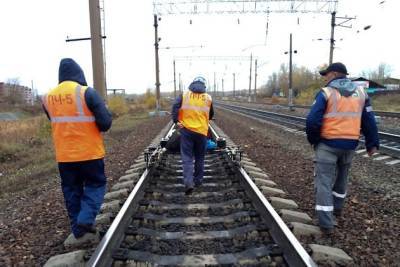 Бригада столкнувшегося на ЗабЖД поезда выпрыгнула незадолго до аварии — СМИ