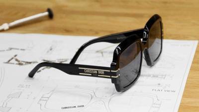 Объект желания: квадратные солнцезащитные очки Dior
