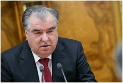 Президент Таджикистана с официальным визитом отбыл в Туркменистан