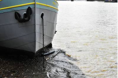 Зампреда рыболовецкого колхоза задержали по делу о гибели 17 моряков