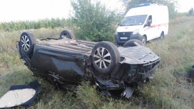 В Воронежской области пассажир вылетевшей в кювет иномарки скончался на месте