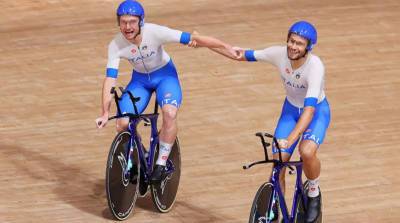 Итальянские велосипедисты выиграли Олимпиаду в командной гонке преследования на треке