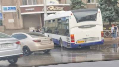 Два человека пострадали в ДТП с автобусом в Липецке