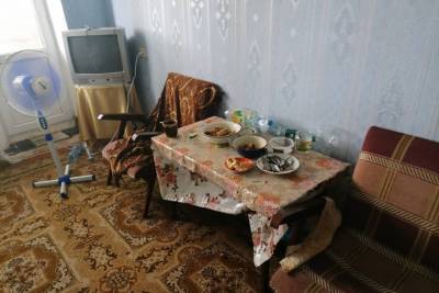 В Николаевской области мужчина хотел сбросить ребенка с балкона: подробности жуткой истории