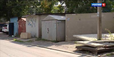 В Ростове владельцы 660 гаражей вынуждены платить штрафы за то, что не сносят постройки